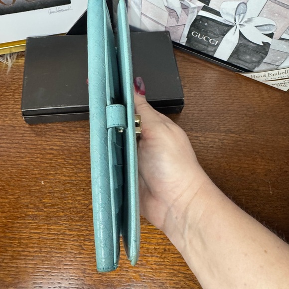 Gucci Robin’s Egg Blue Microguccissima Leather Jackie long wallet - Picture 12 of 16